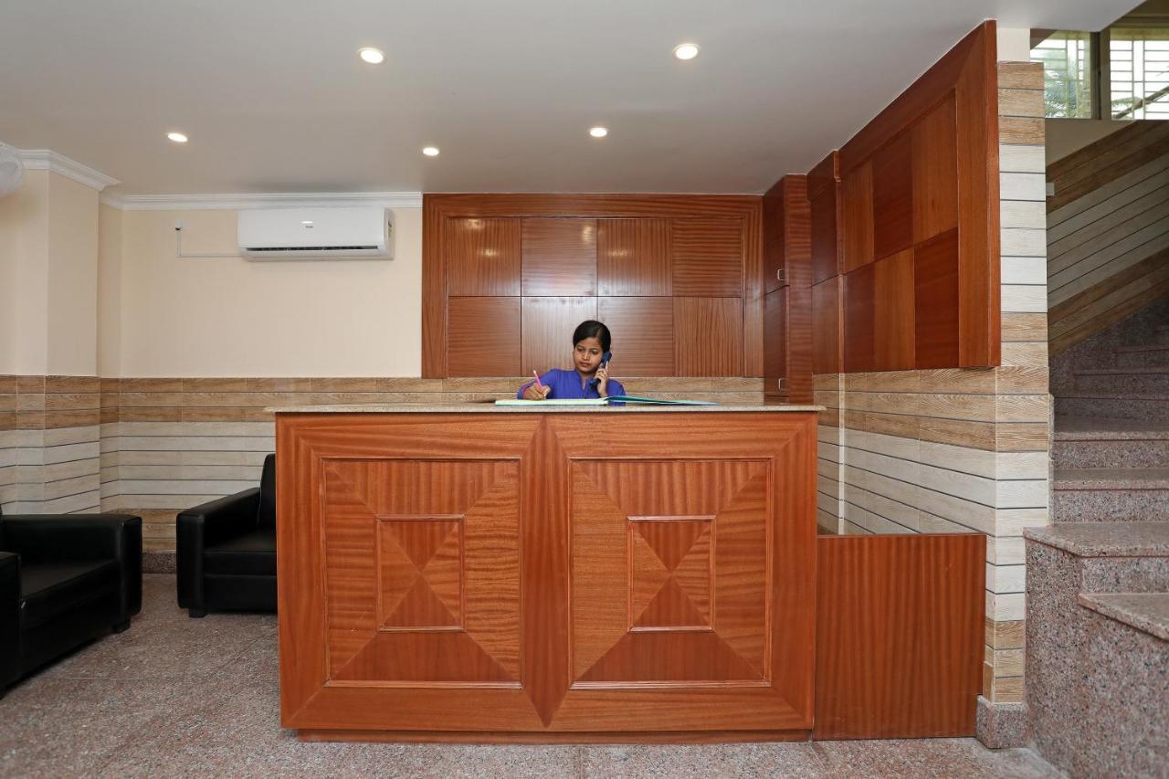 Отель Oyo 13528 Kumud Plaza Бхубанешвара Экстерьер фото